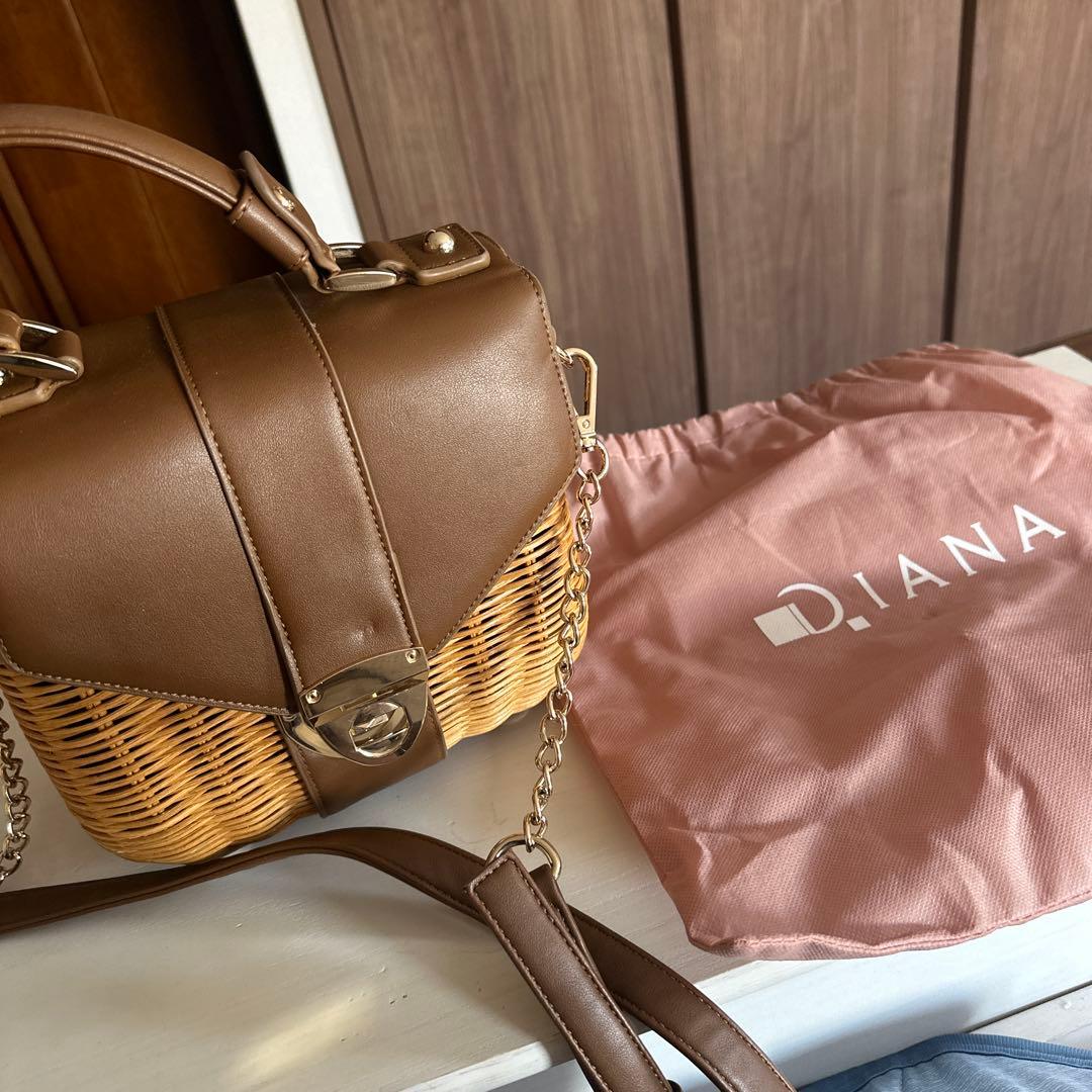 美品 DIANA ブラウンバスケットハンドバッグ