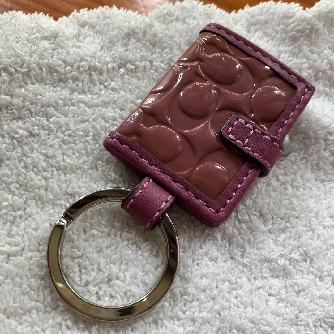 Coach シグネチャー柄　キーホルダー　キーチャーム　写真入れ