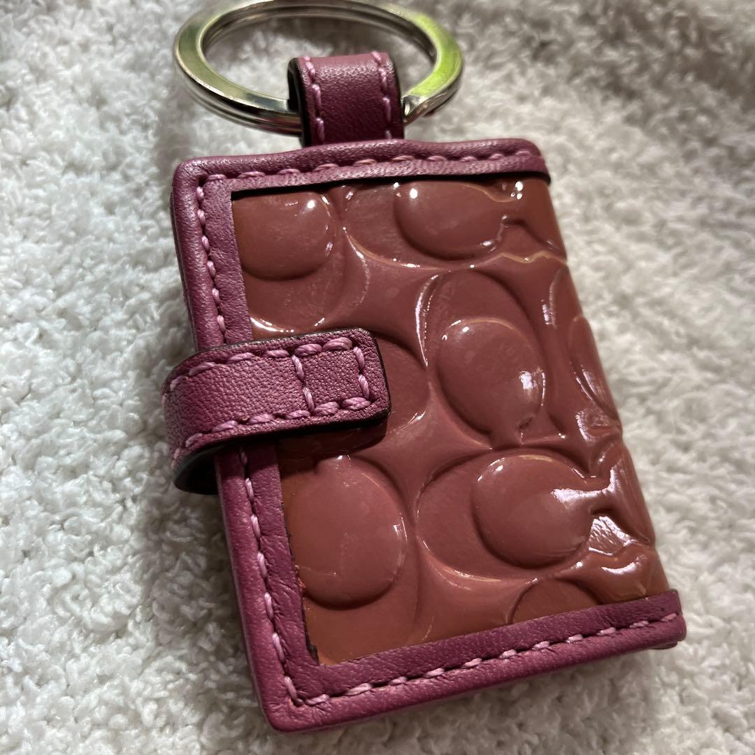 Coach シグネチャー柄　キーホルダー　キーチャーム　写真入れ
