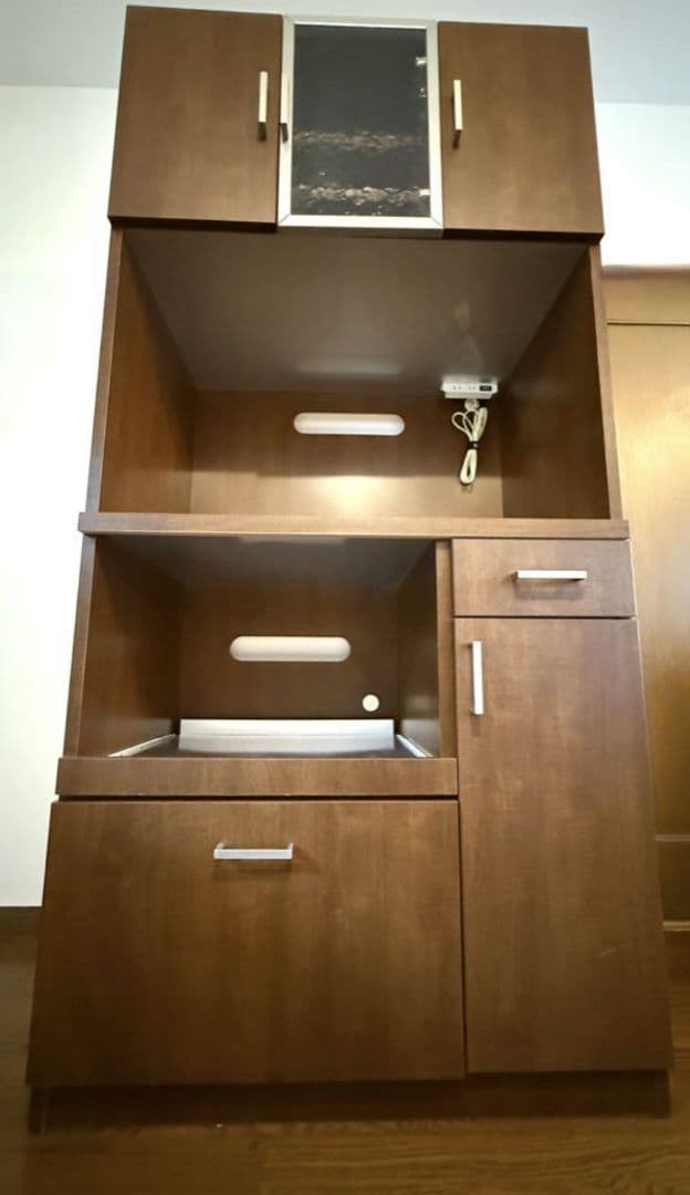 B-COMPANYビーカンパニー人気木製食器棚 ウォルナットブラウンガラス扉付き