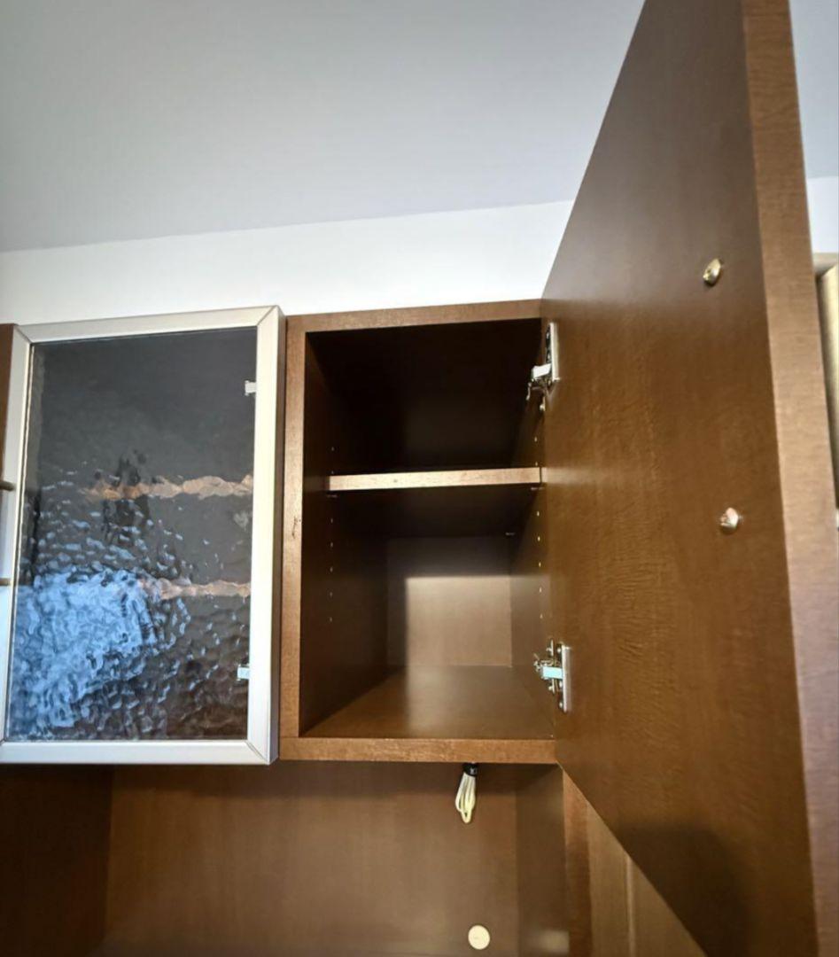 B-COMPANYビーカンパニー人気木製食器棚 ウォルナットブラウンガラス扉付き