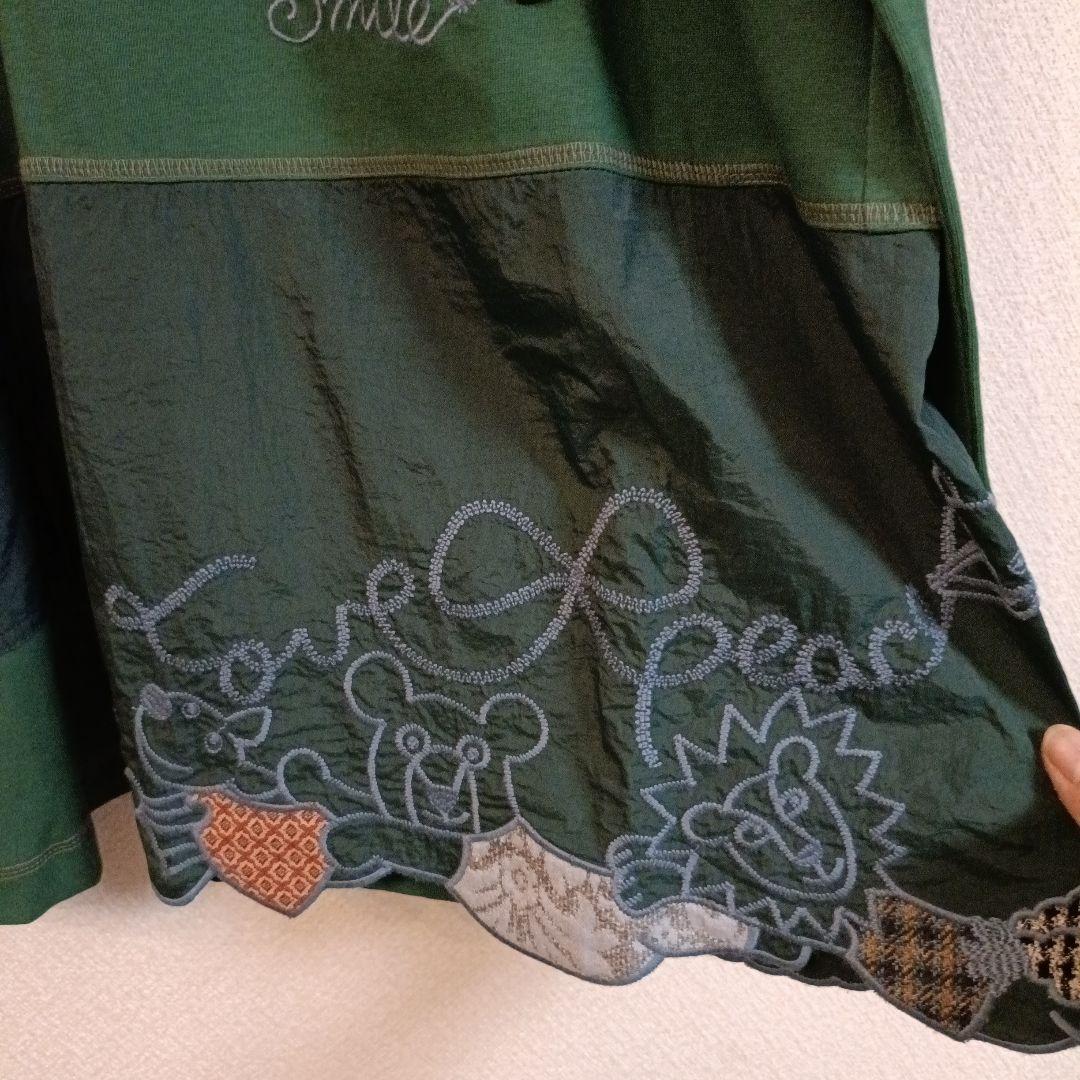 アルベロベロ　緑の刺繍入り長袖チュニック