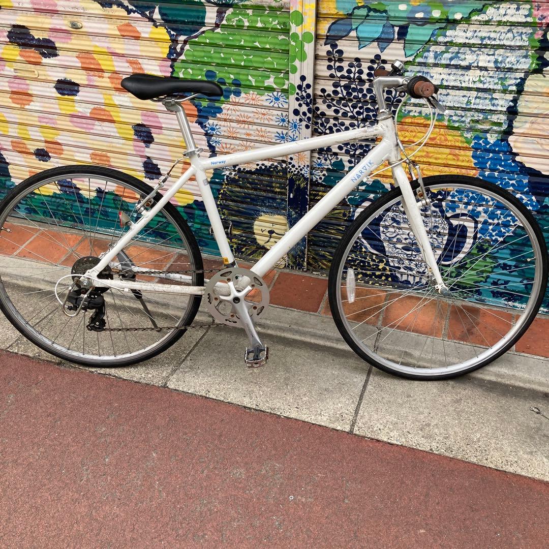 クロスバイク ホワイト 6段変速　取りに来る方限定