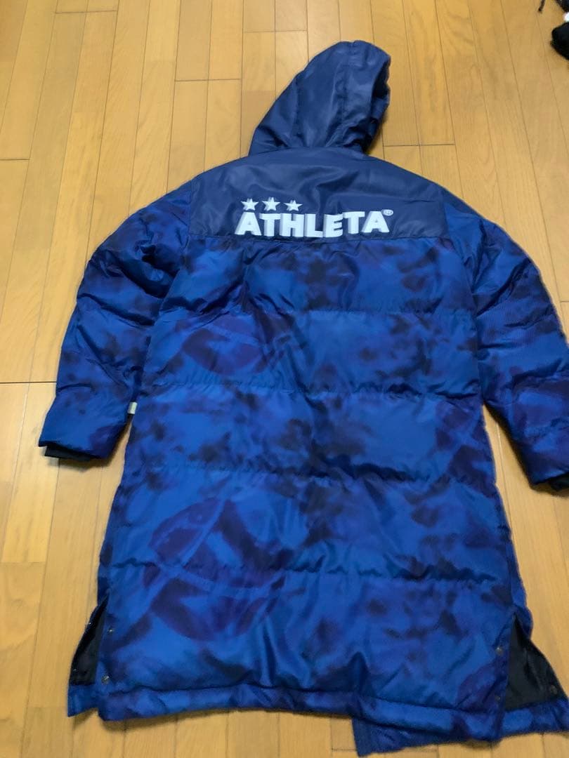 美品　ATHLETA ネイビー迷彩 ベンチコート　160
