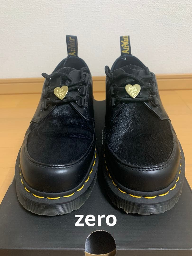 流通量少　ガールズドントクライ　ドクターマーチン　27センチ