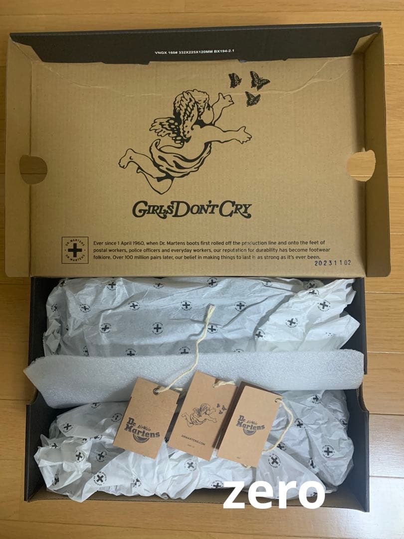 流通量少　ガールズドントクライ　ドクターマーチン　27センチ