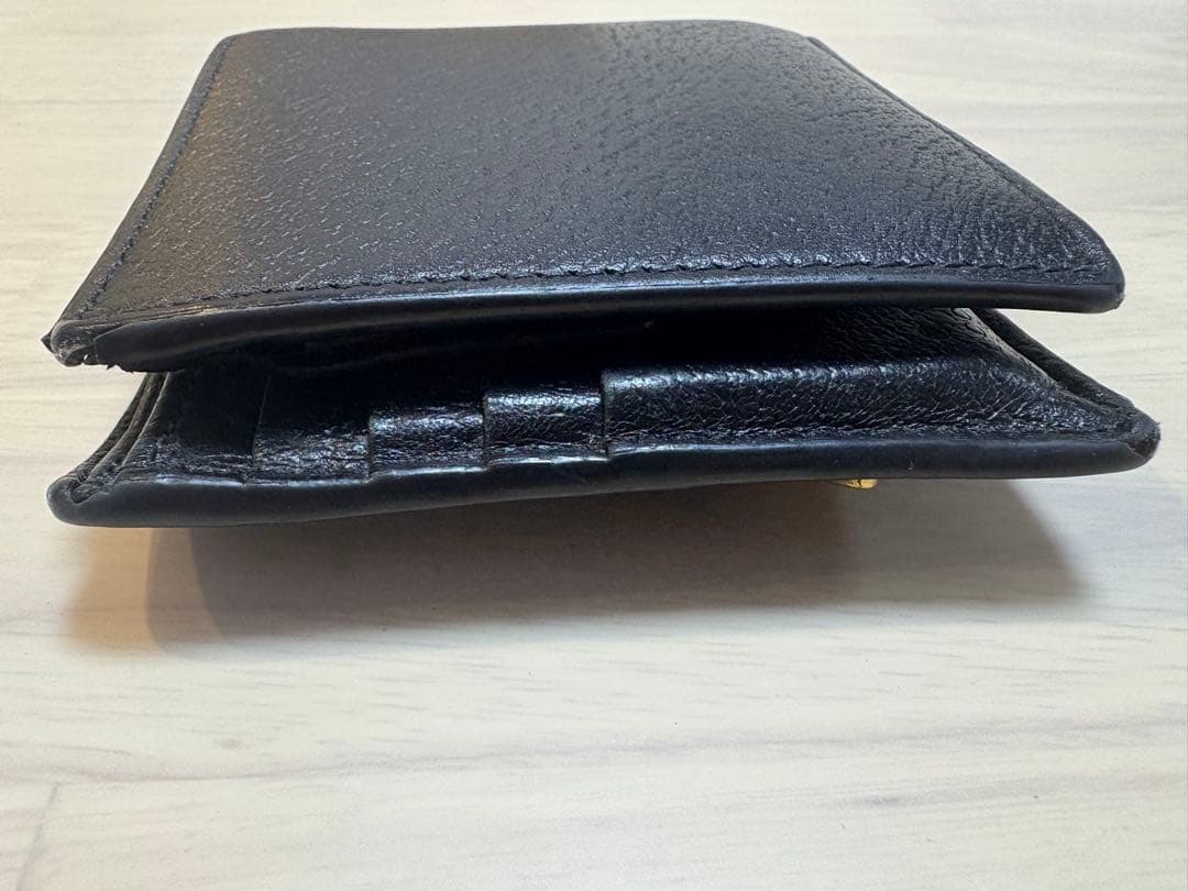 GUCCI 財布　二つ折り　蜂