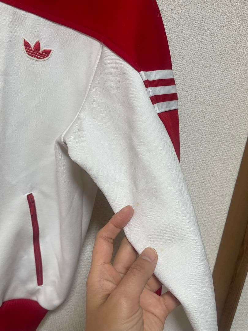 希少！東ドイツ製、デサントのオールド・アディダス 赤と白 サイズ2