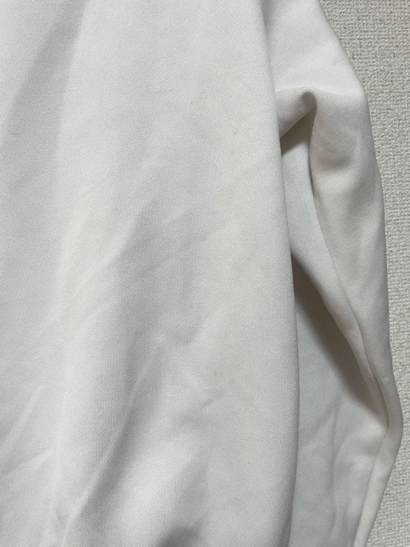 希少！東ドイツ製、デサントのオールド・アディダス 赤と白 サイズ2