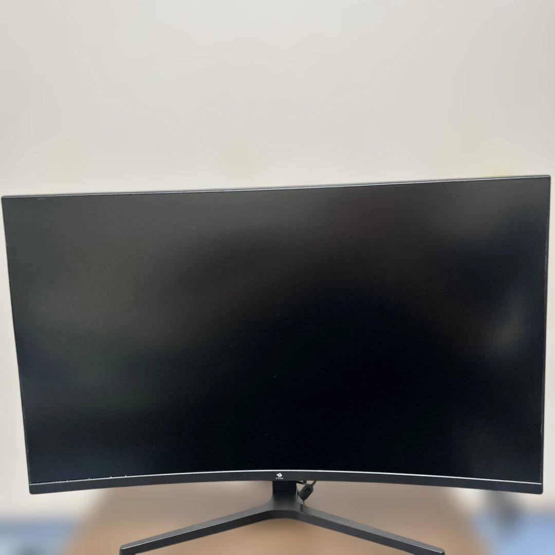 Z Z-Edge 32インチ ゲーミング モニター 。