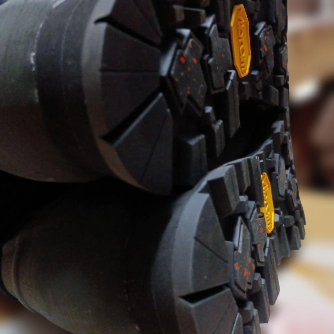 青学優勝セール　ノースフェイス アイスショット　ダークミッド　ウォータープルーフ