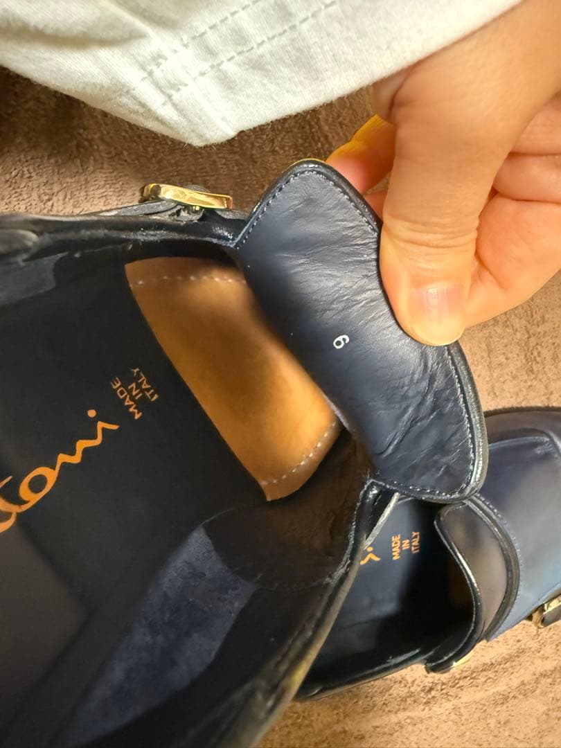 Santoni ネイビー ローファー バックル付き