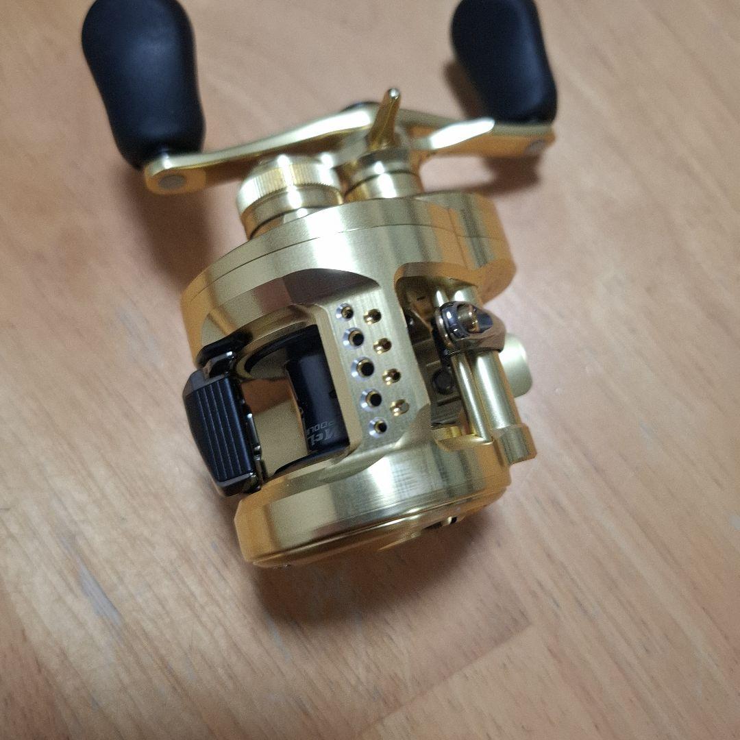 シマノ　21 カルカッタコンクエスト　 101HG　 CONQUEST　新品