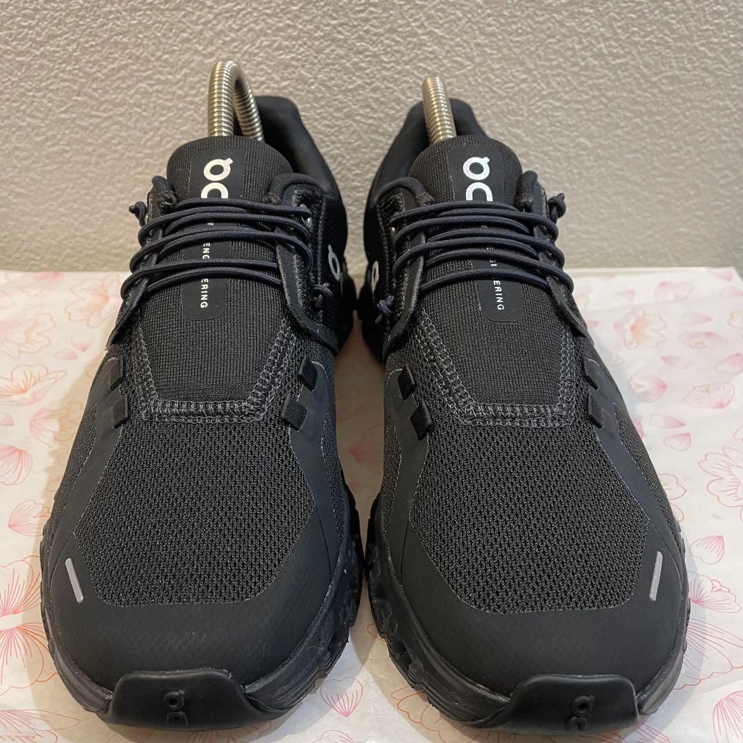 【美品】オンクラウド6(On Cloud 6) レディーススニーカーBK 24㎝