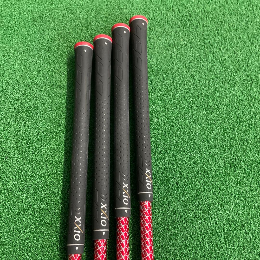 ゼクシオ ナイン　アイアン　4本組　MP900 Rフレックス レッド