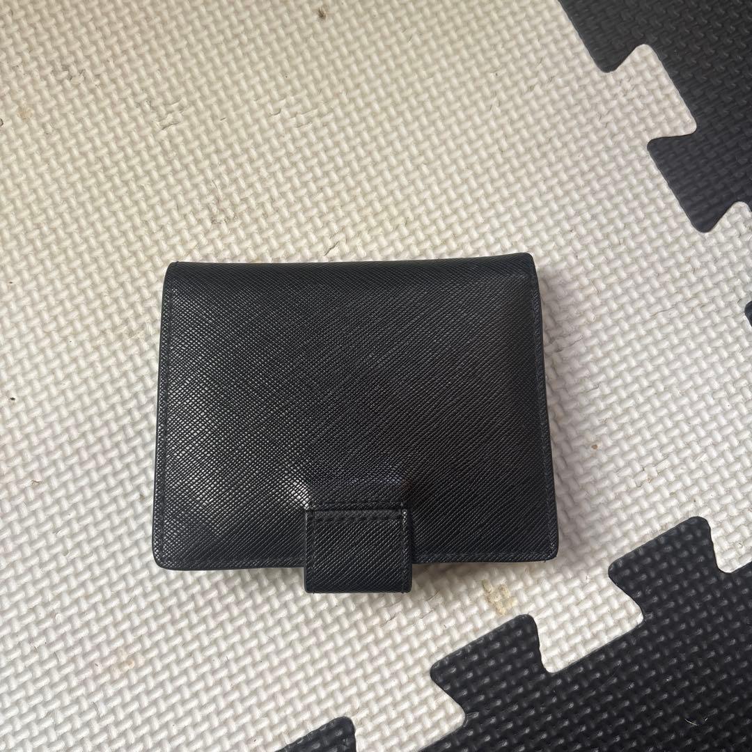 PRADA 二つ折り財布 ブラック