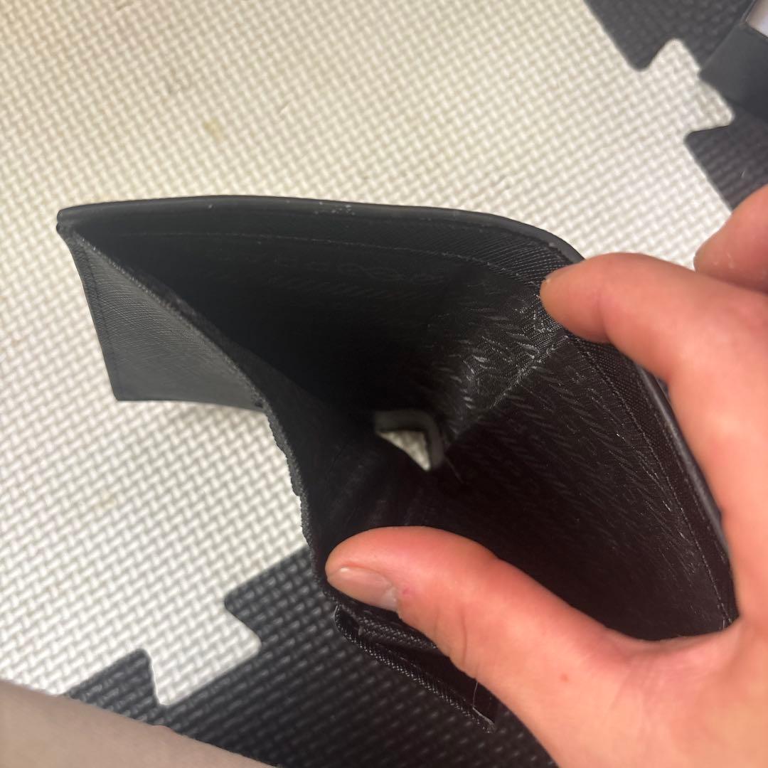 PRADA 二つ折り財布 ブラック