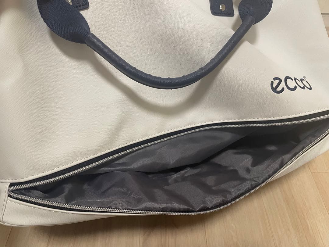 ECCO スポーツバッグ ホワイト 靴収納付き