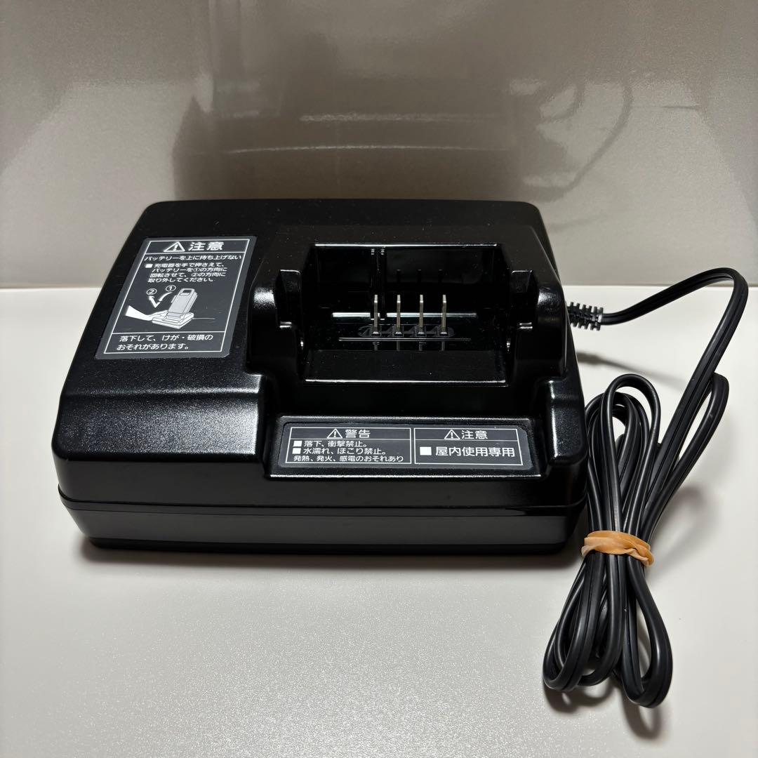 【匿名配送】NKJ069Z2 パナソニック電動自転車用充電器