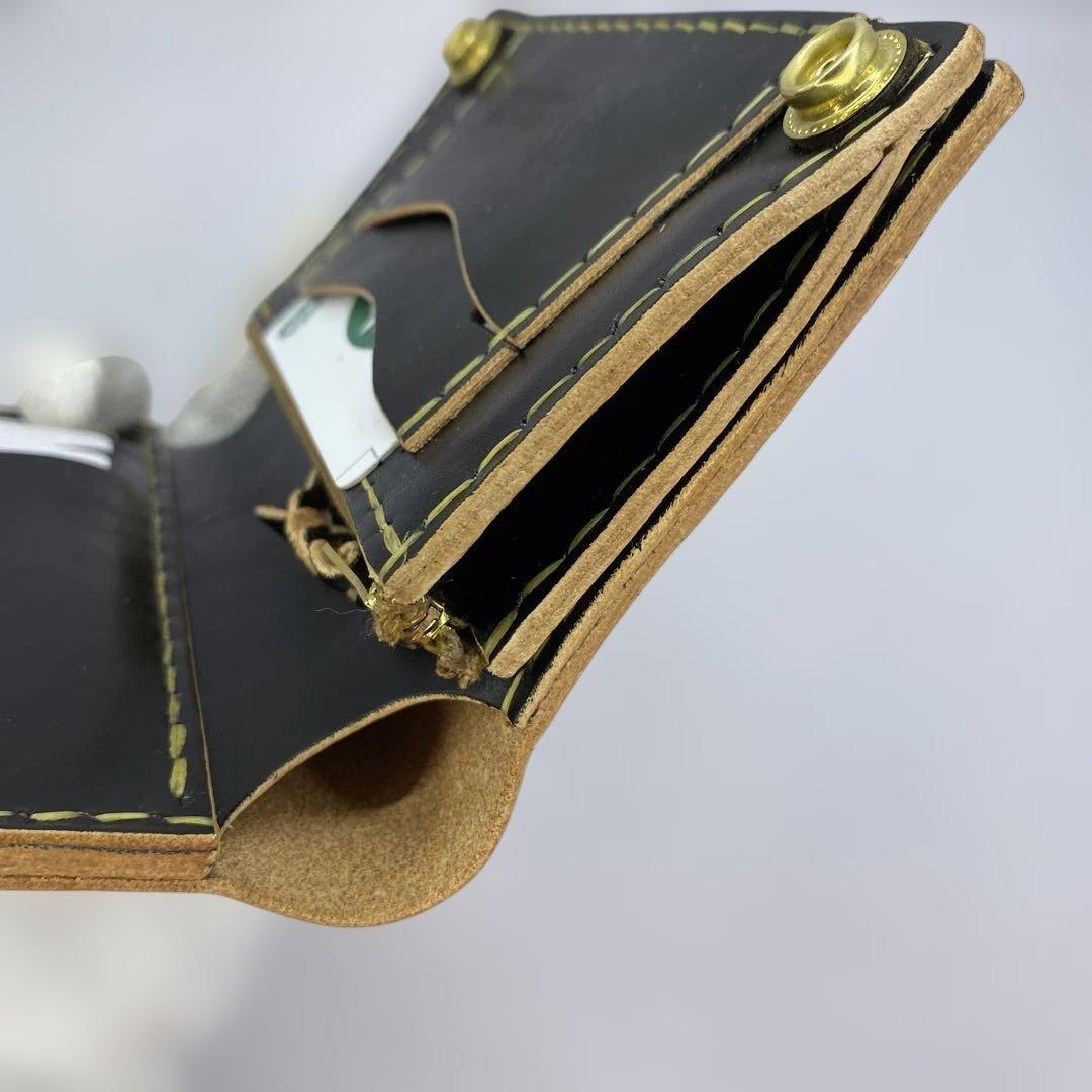 週末限定セール 折らずお札収納 茶芯 丘染めブラックの無骨トラッカーウォレット