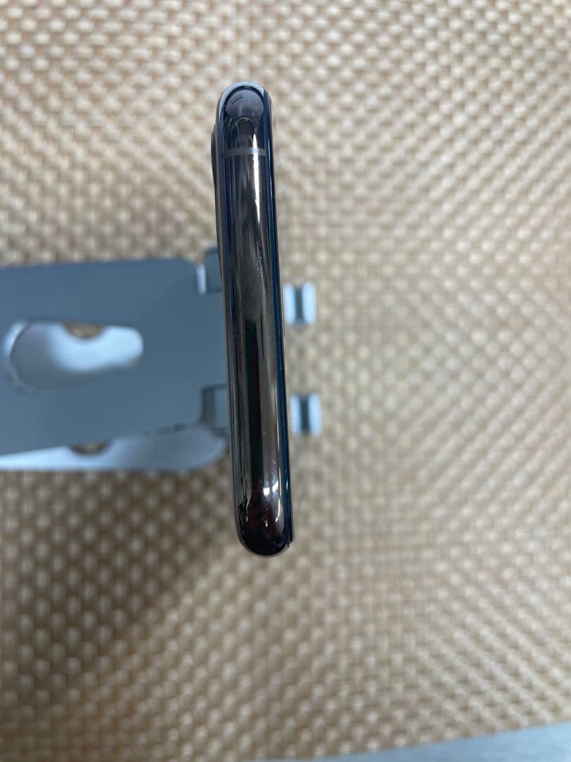 iPhone 11 Pro 64 GB ゴールドSIMフリー【3182】