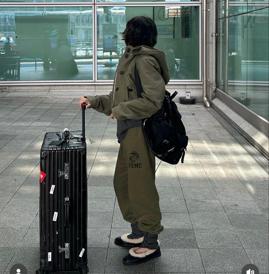 靴 UGG Zora Leather Ballet Flat 25.5