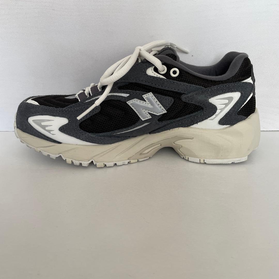 New Balance ML725 ブラック 23