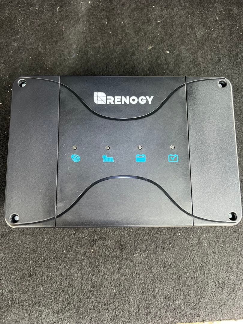 RENOGY 50A DC-DC バッテリーチャージャー