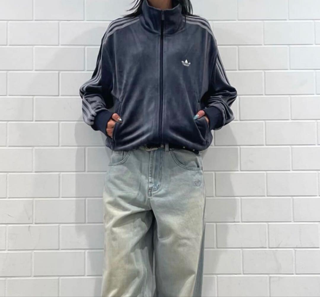 新品XS】当日発送アディダス　ファイヤーバード ベロアトラックトップ グレー