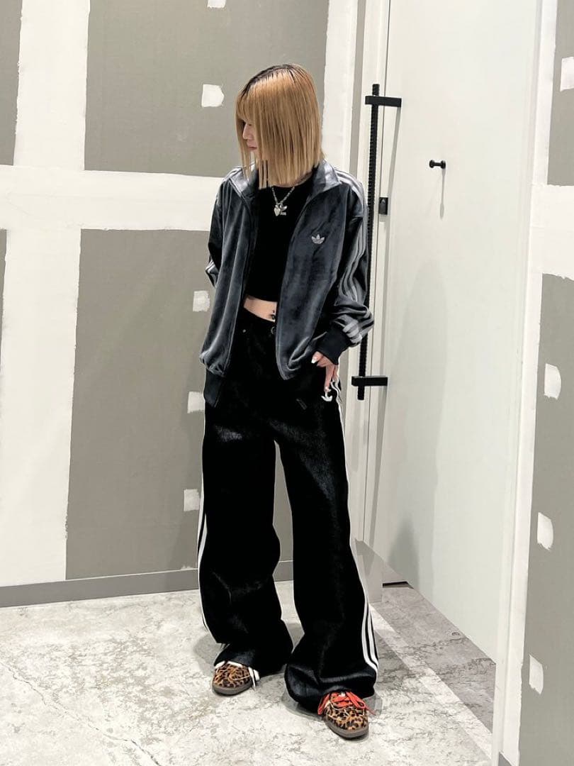 新品XS】当日発送アディダス　ファイヤーバード ベロアトラックトップ グレー