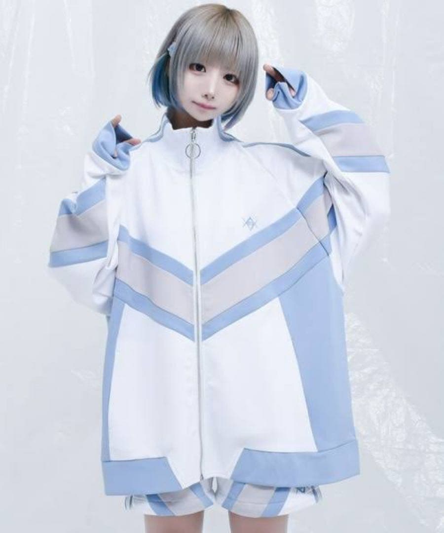 REFLEM 水色ジャージ 短パン付き