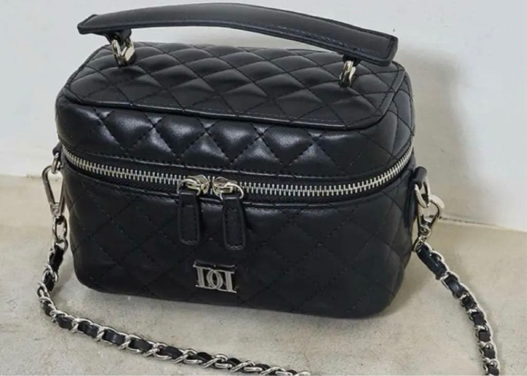 ‪*☆様 Darich ダーリッチ　キルティングショルダーミニバッグ ブラック