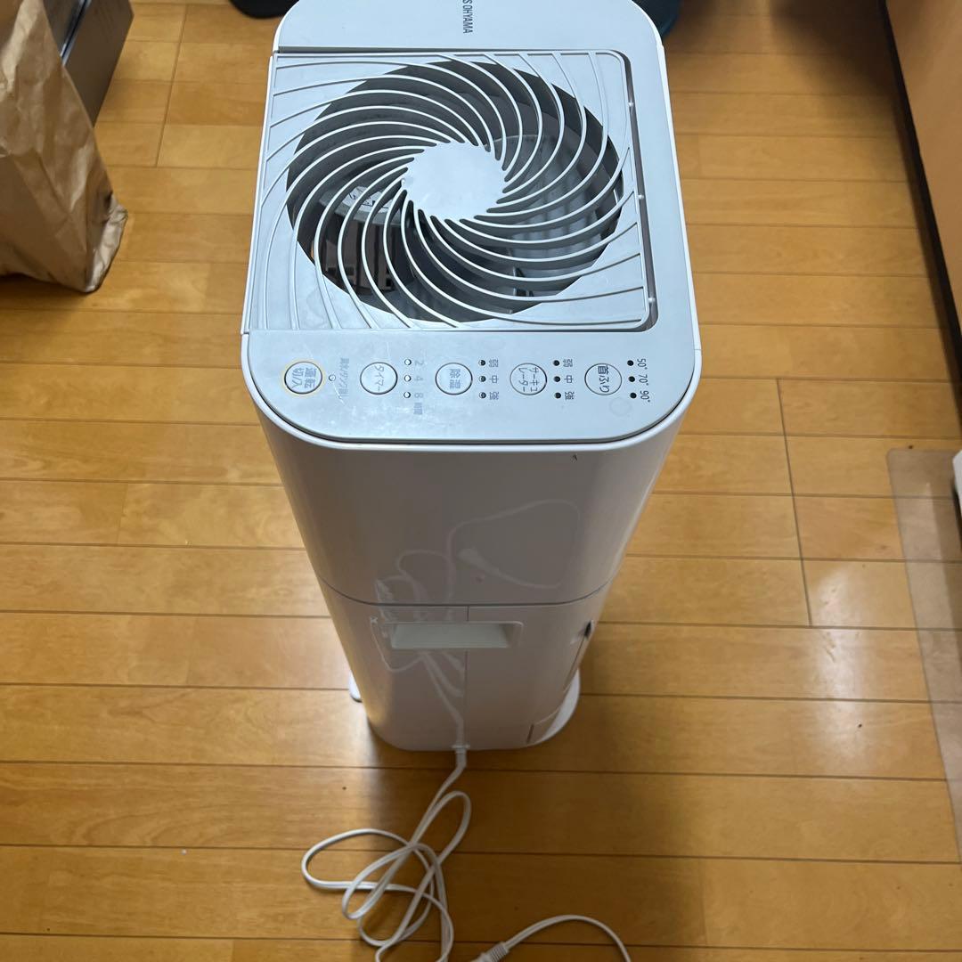 アイリスオーヤマの除湿機「IJD-I50-WH（ホワイト）」