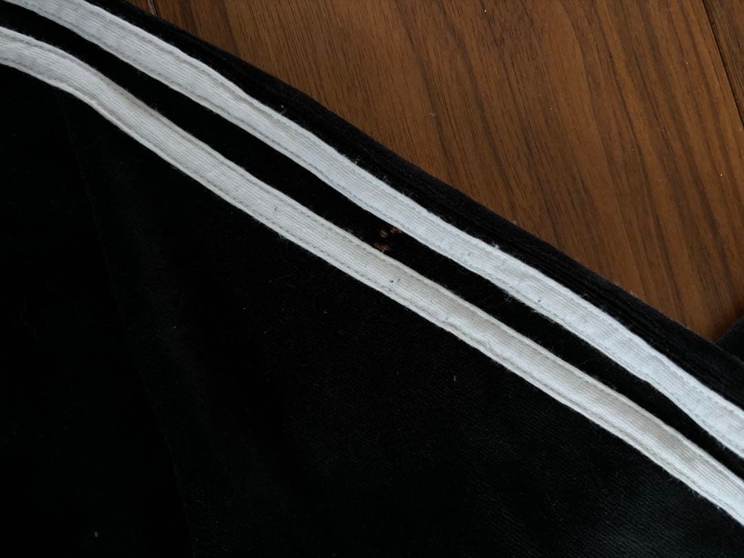 アレキサンダーワン x アディダス　ベロアポロシャツ