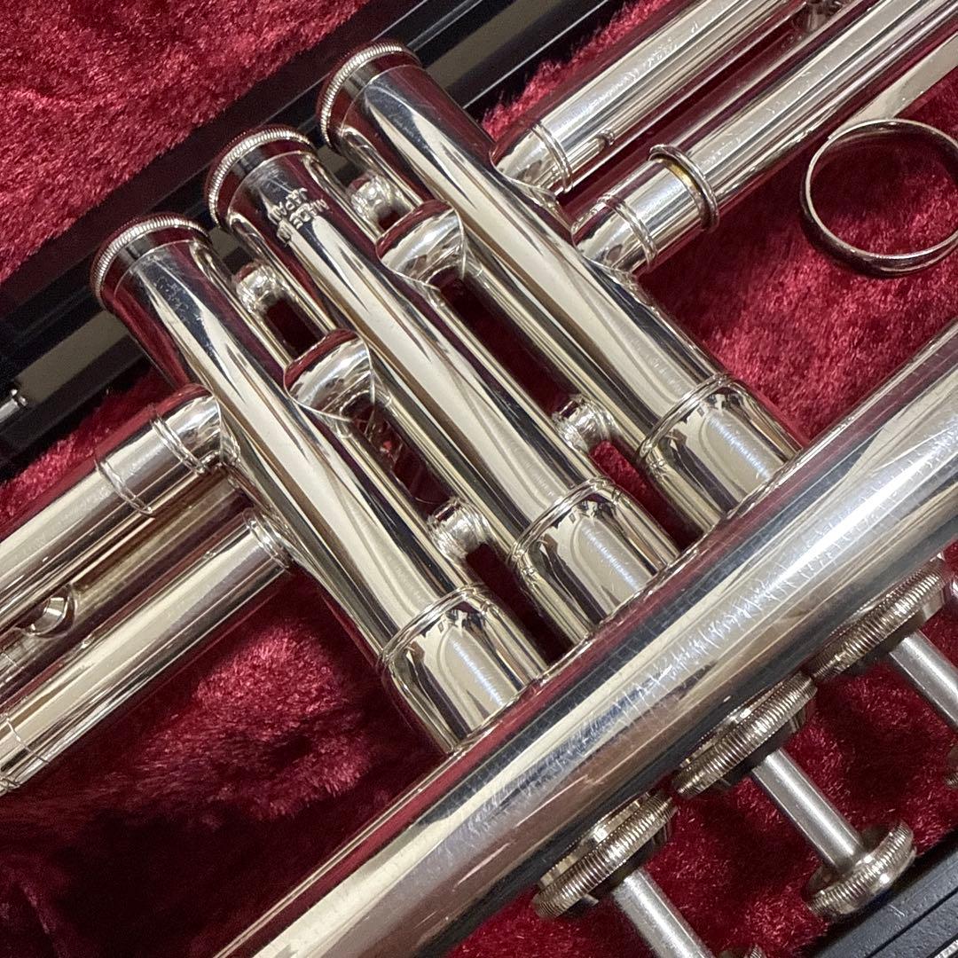 YAMAHA YTR1335トランペット マウスピース付き