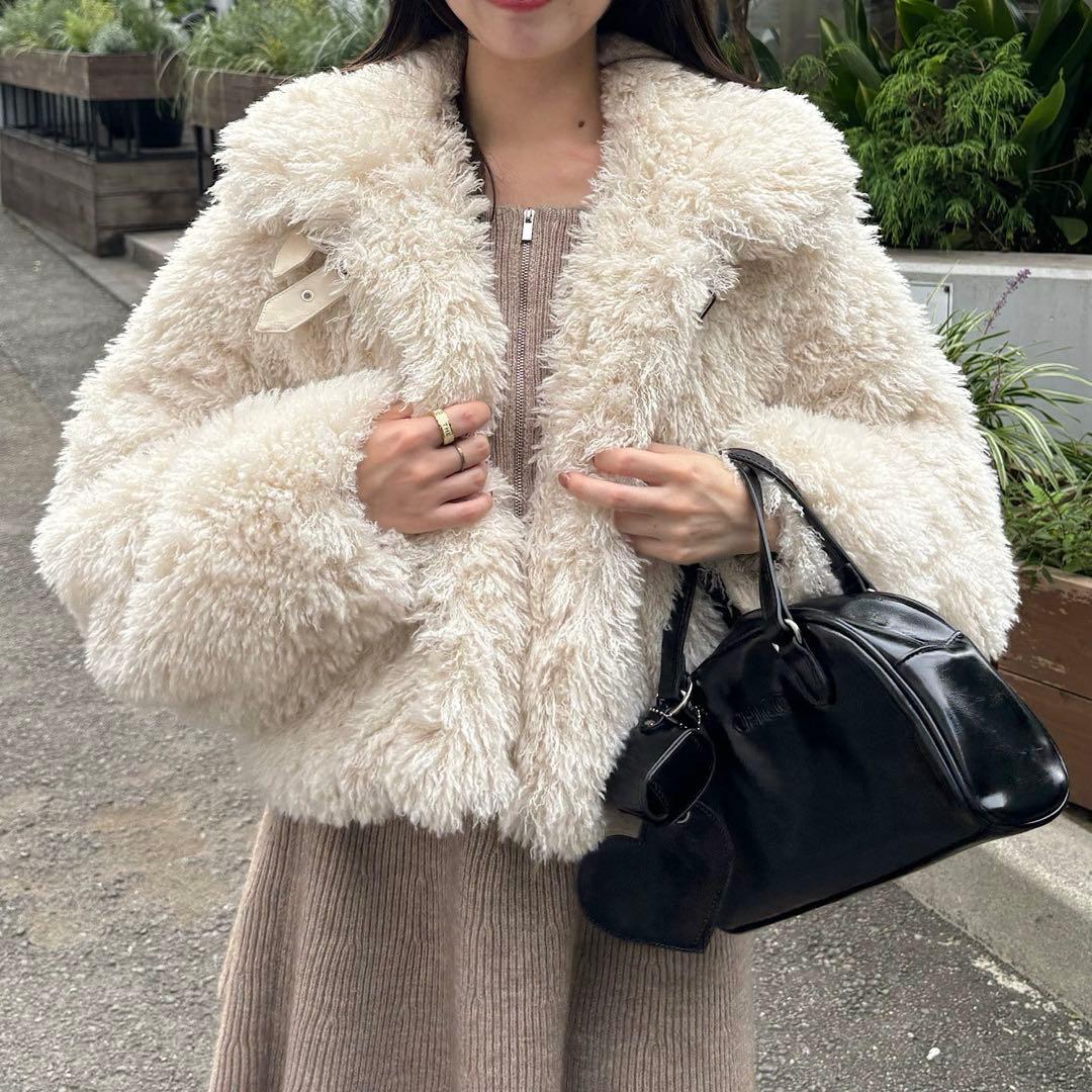 新品タグ付 完売品 チコ Chico プードルコート アイボリー ファーコート