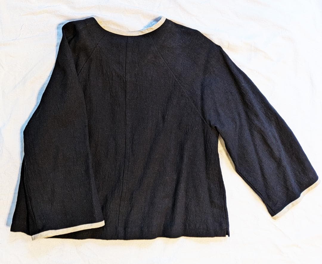 MAGALI　マガリ　ジャケットとスウェットプルオーバーの2点セット