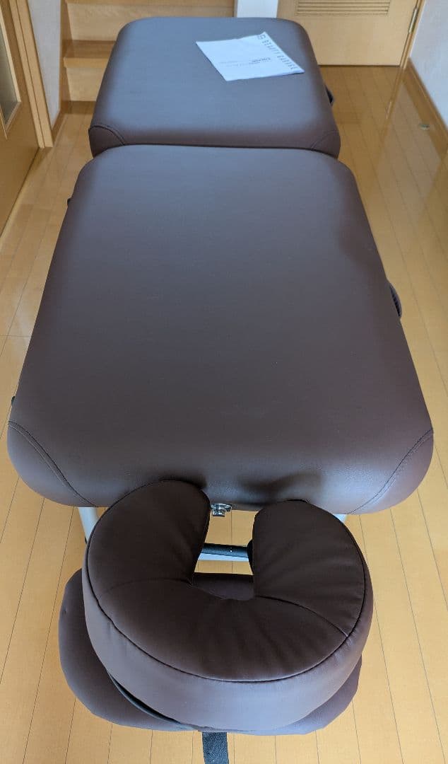 折りたたみ式マッサージベッドブラウン 持ち運びバッグあり