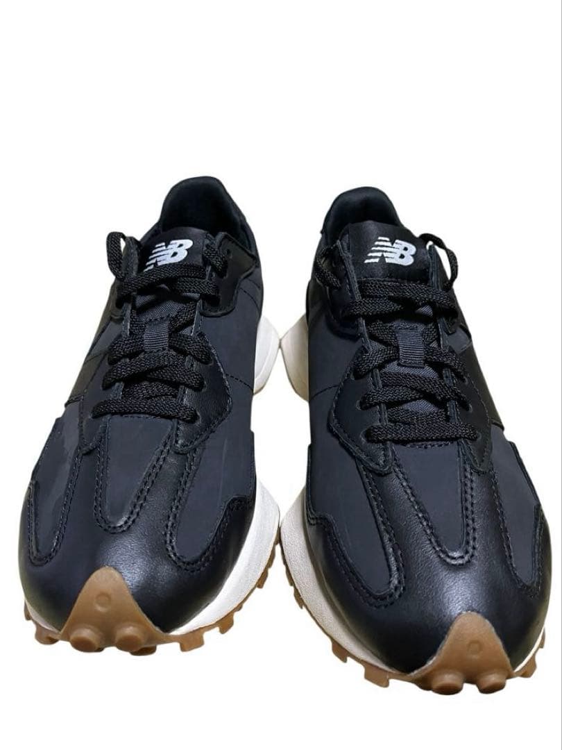 ニューバランス 327 WS327LB ブラック　24.0