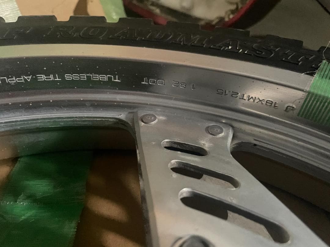 ヤ*ル様 CBX400F フロントホイール