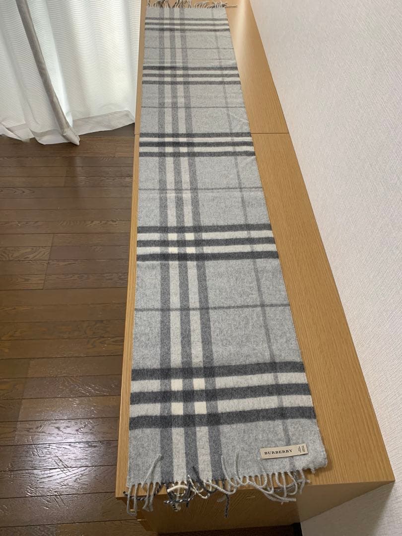 【美品】バーバリー　カシミヤマフラー