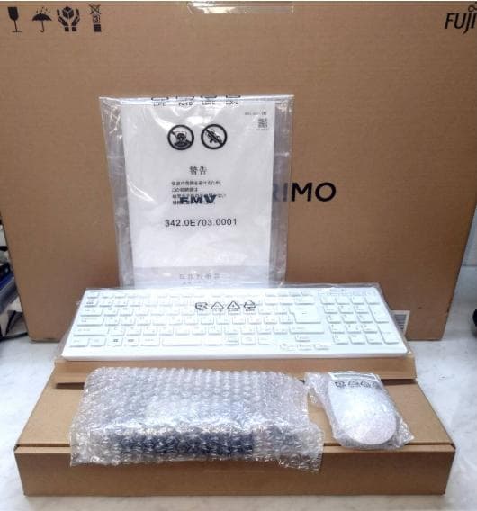 【美品】展示品 FMV F60H3W AMD Ryzen™ 5 7530U