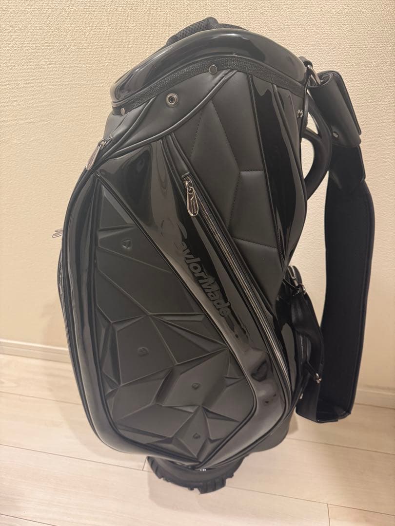 美品　テーラーメイド　キャディバッグ　プレミアムモダン TJ079