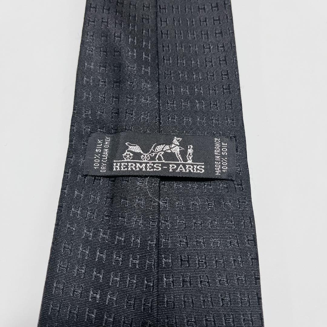 美品 エルメス ネクタイ ハイブランド H柄 ファソネ 光沢 ジャガード織り 黒