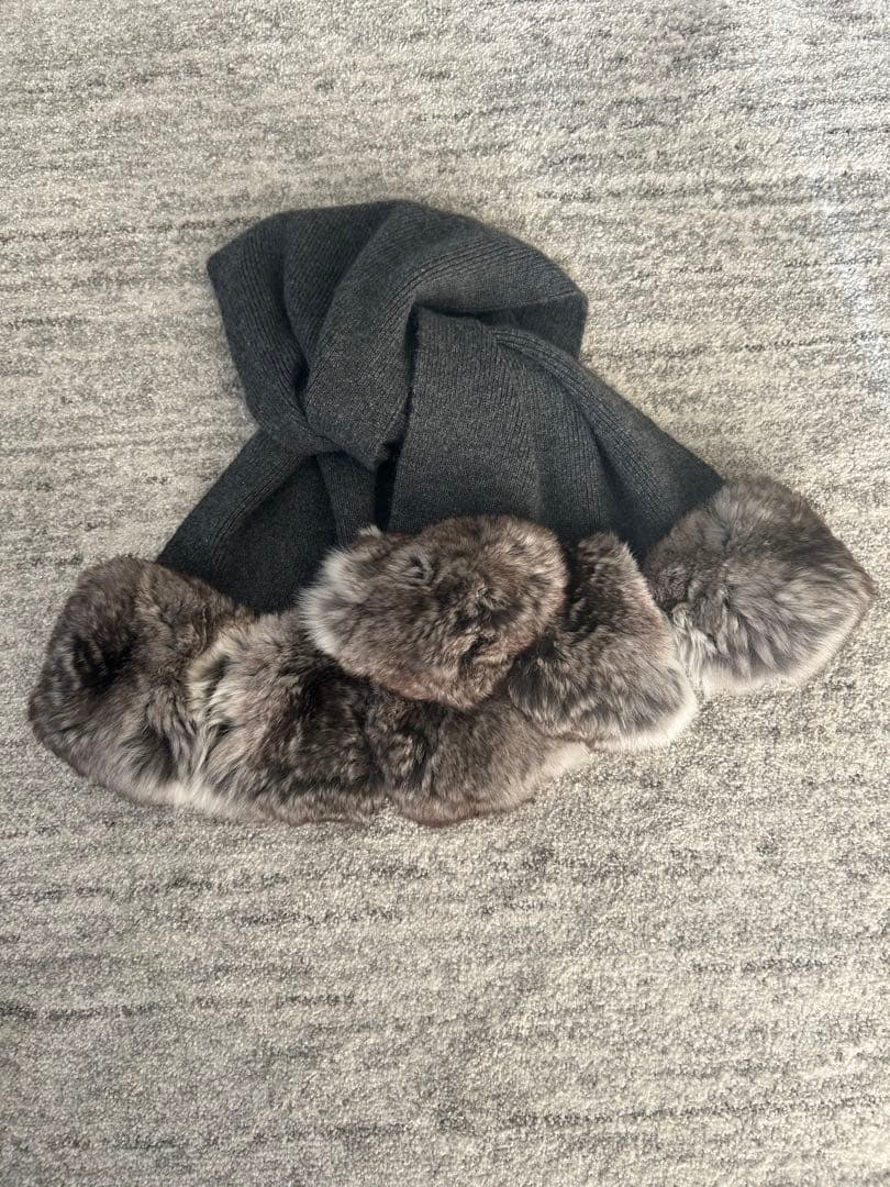 フォクシー　ファー付きカシミアマフラー