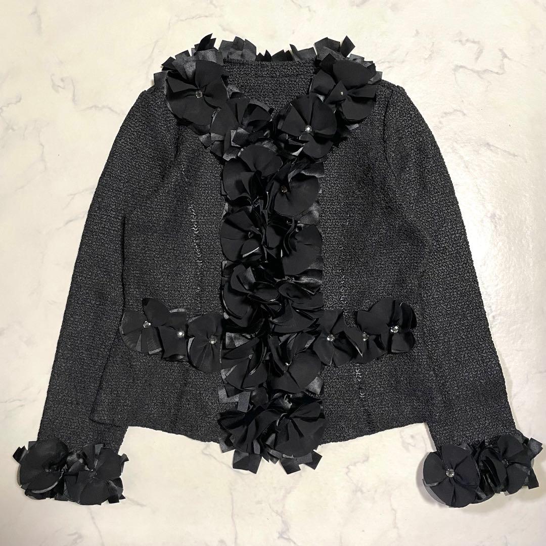 極美品♪ノコオーノノーカラージャケット ブラック スナップボタン フリル 42
