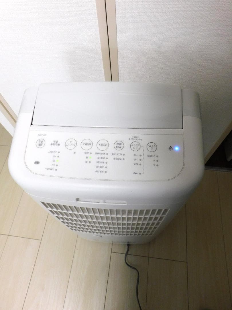 SHARP除湿機　 CV-J120W　2019年製