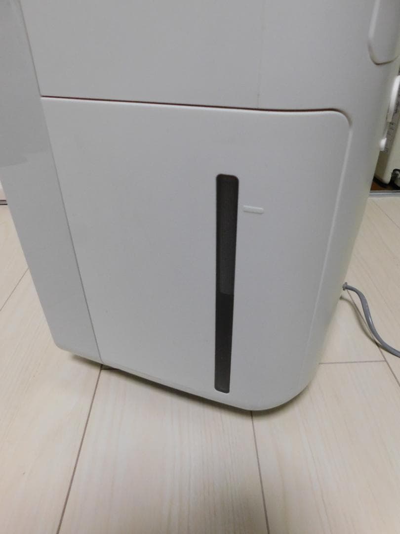 SHARP除湿機　 CV-J120W　2019年製