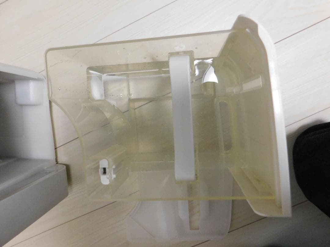 SHARP除湿機　 CV-J120W　2019年製