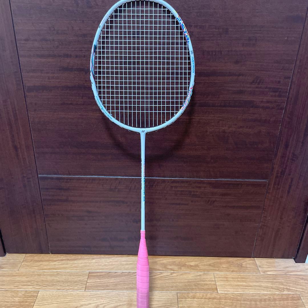 ASTROX 33バドミントンラケット